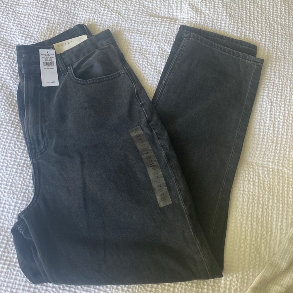 NWT American eagle mom jean
